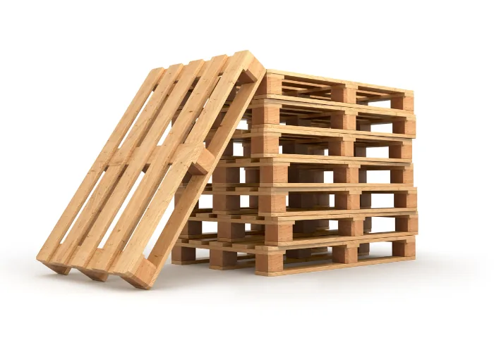 Tarimas de madera y plástico